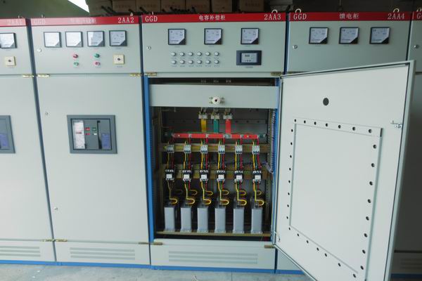 轮台配电箱-3683品牌电梯电源配电箱的检修